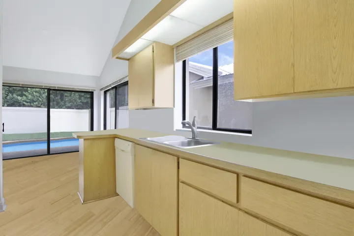 Dining/Kitchen