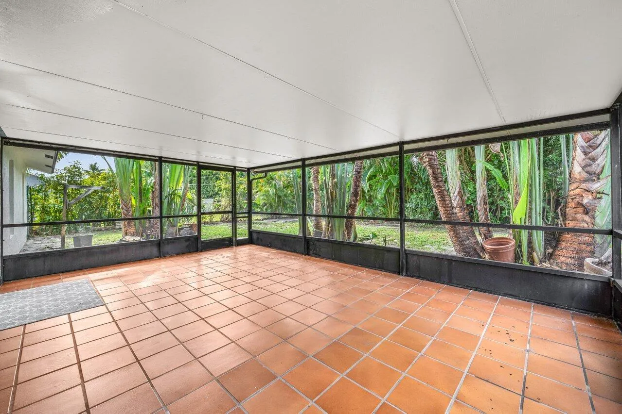 Screened Patio