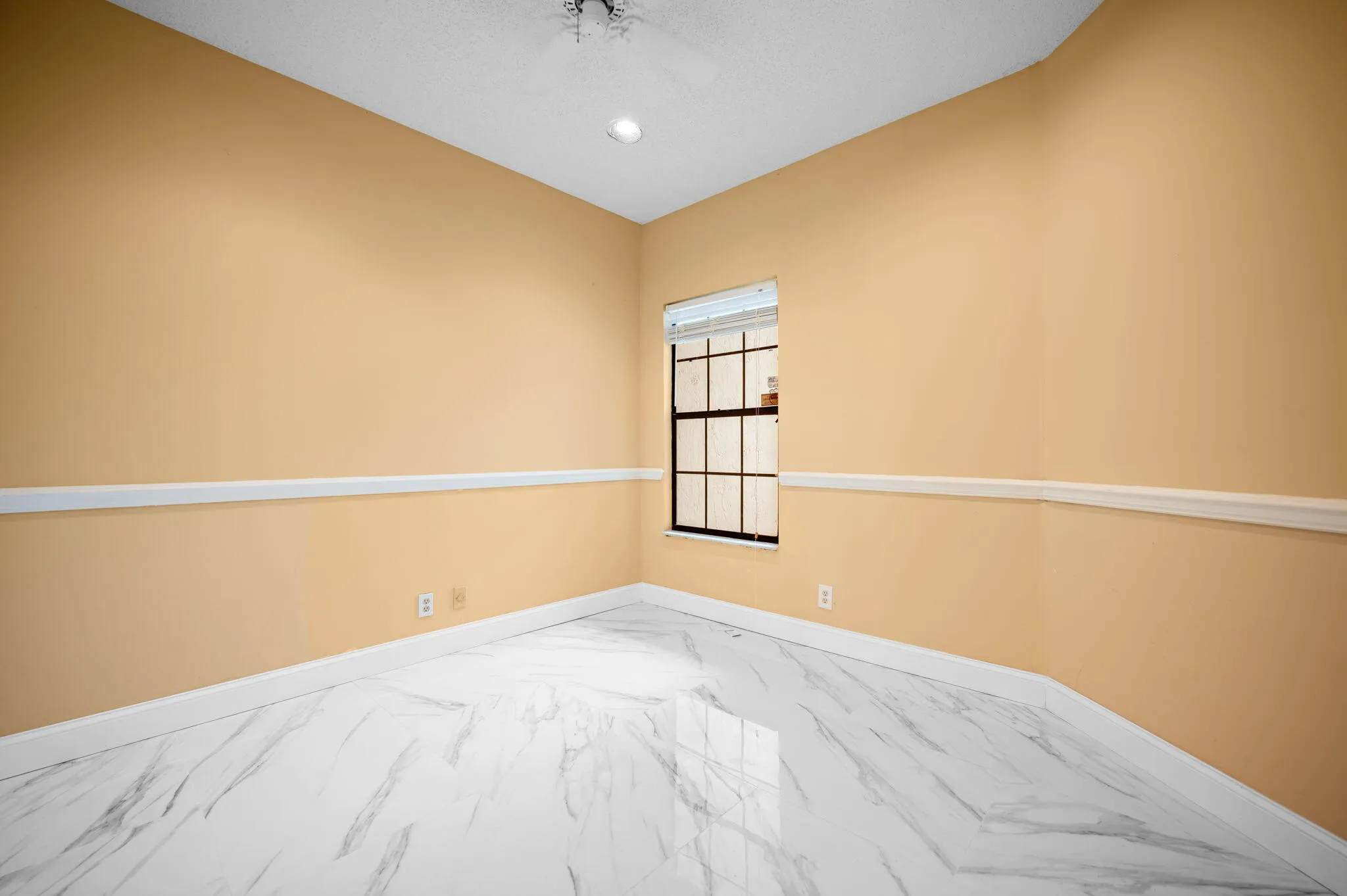 19-23-web-or-mls-6709-montego-bay-blvd