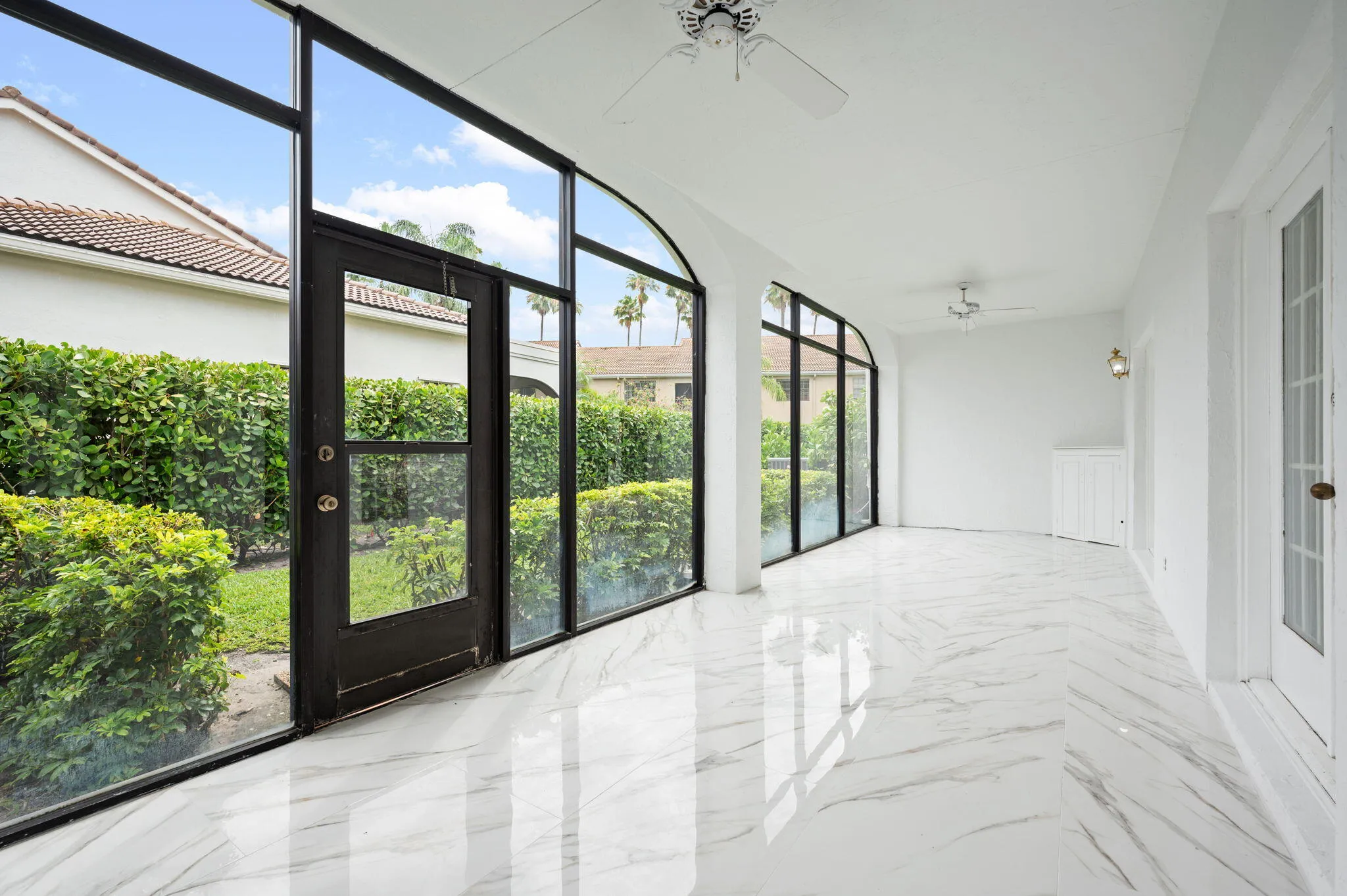 22-26-web-or-mls-6709-montego-bay-blvd