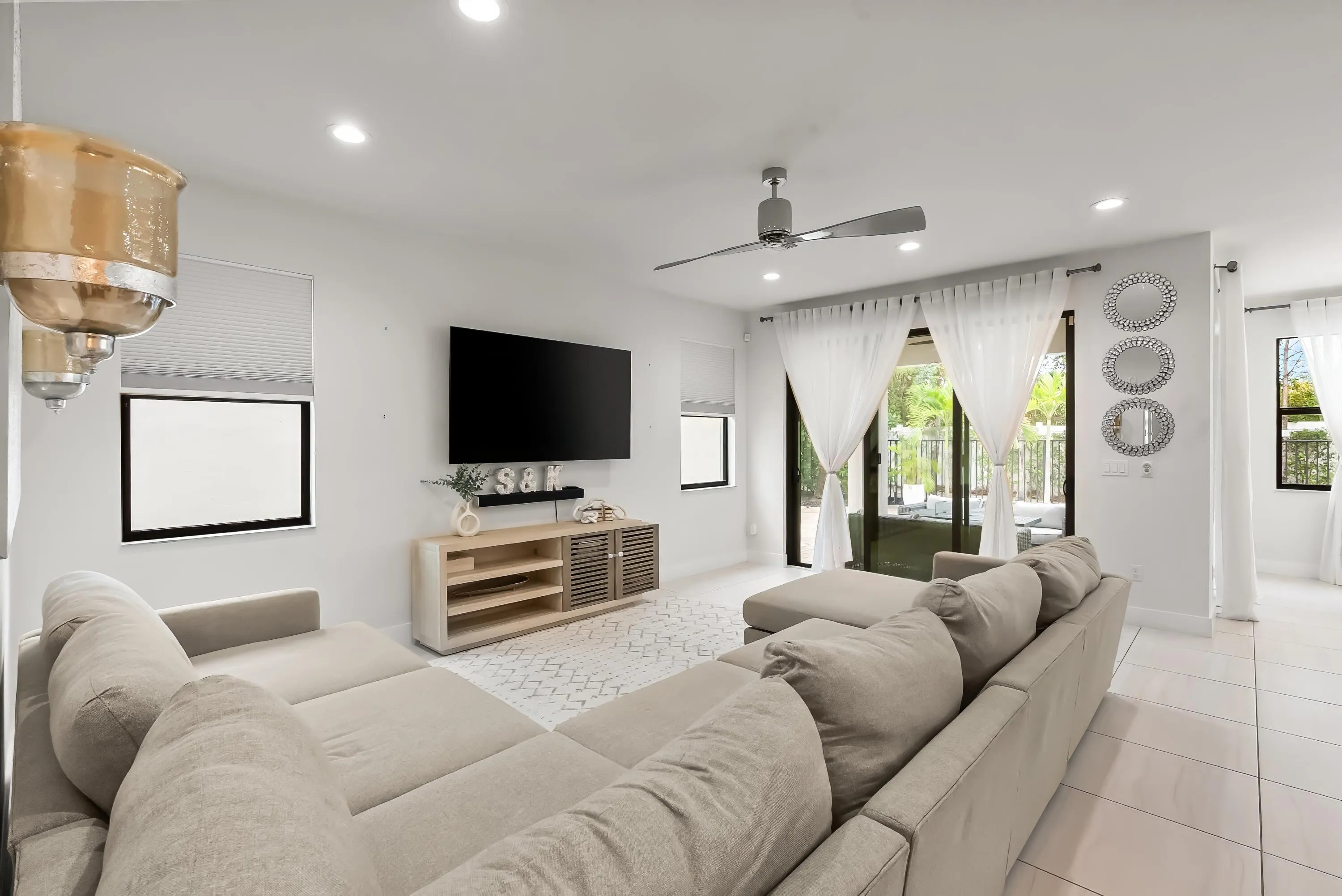 19 Main Living Room 2
