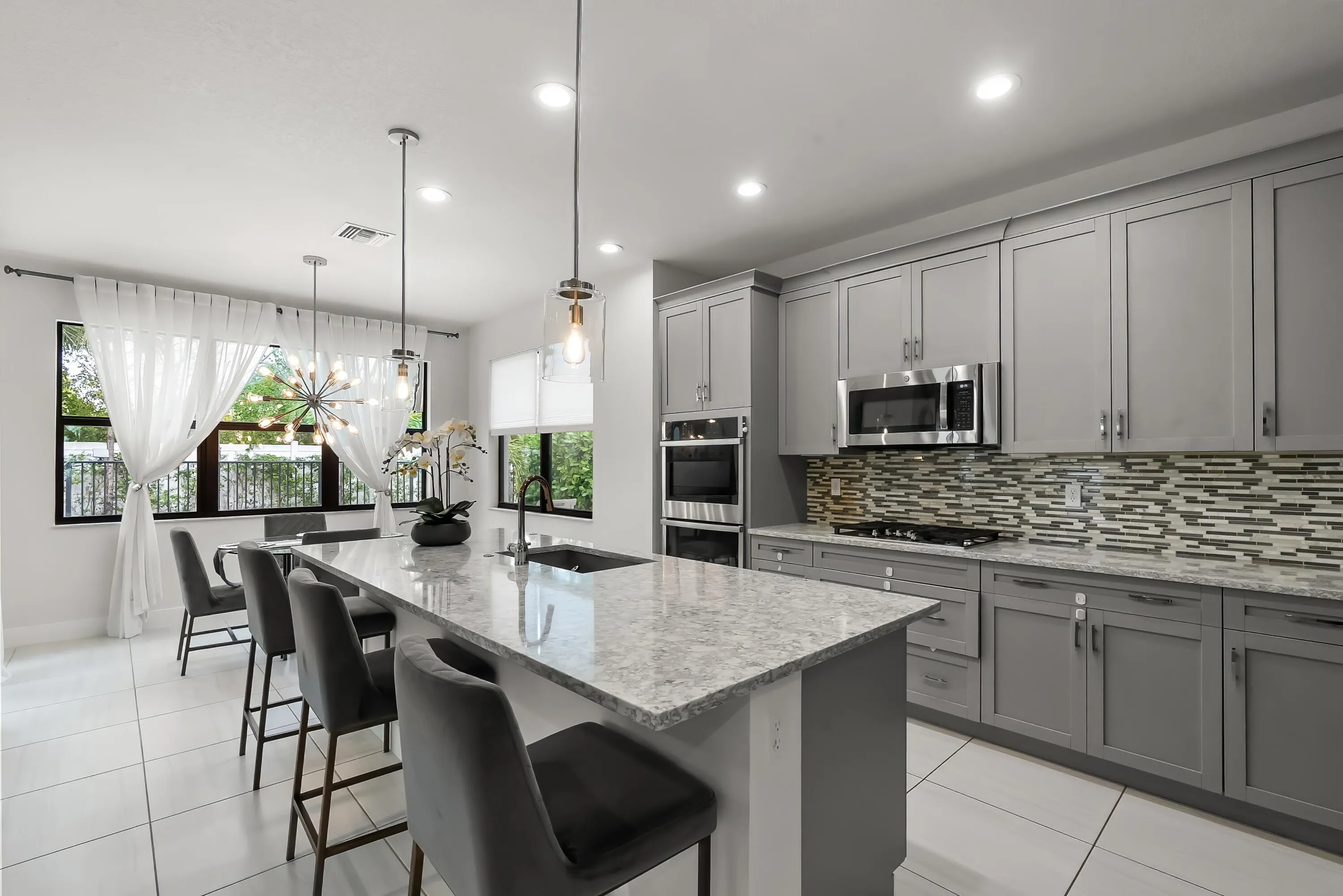 14 Kitchen 4