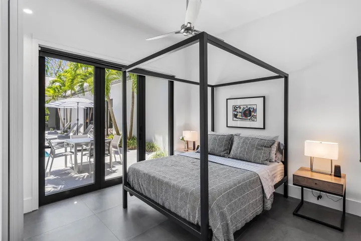 047-1275NorthSwintonAvenue-DelrayBeach-F