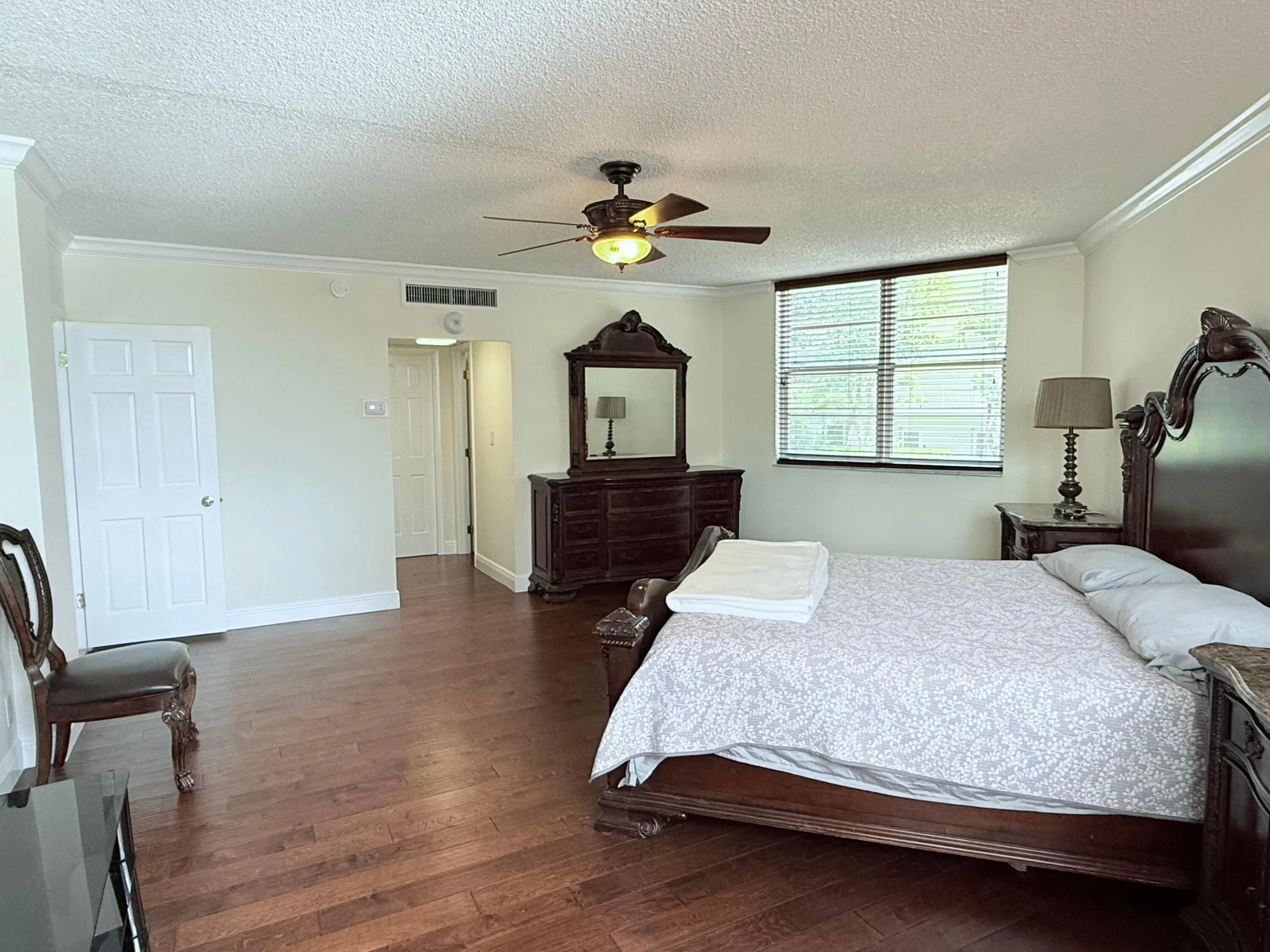 Spacious primary suite