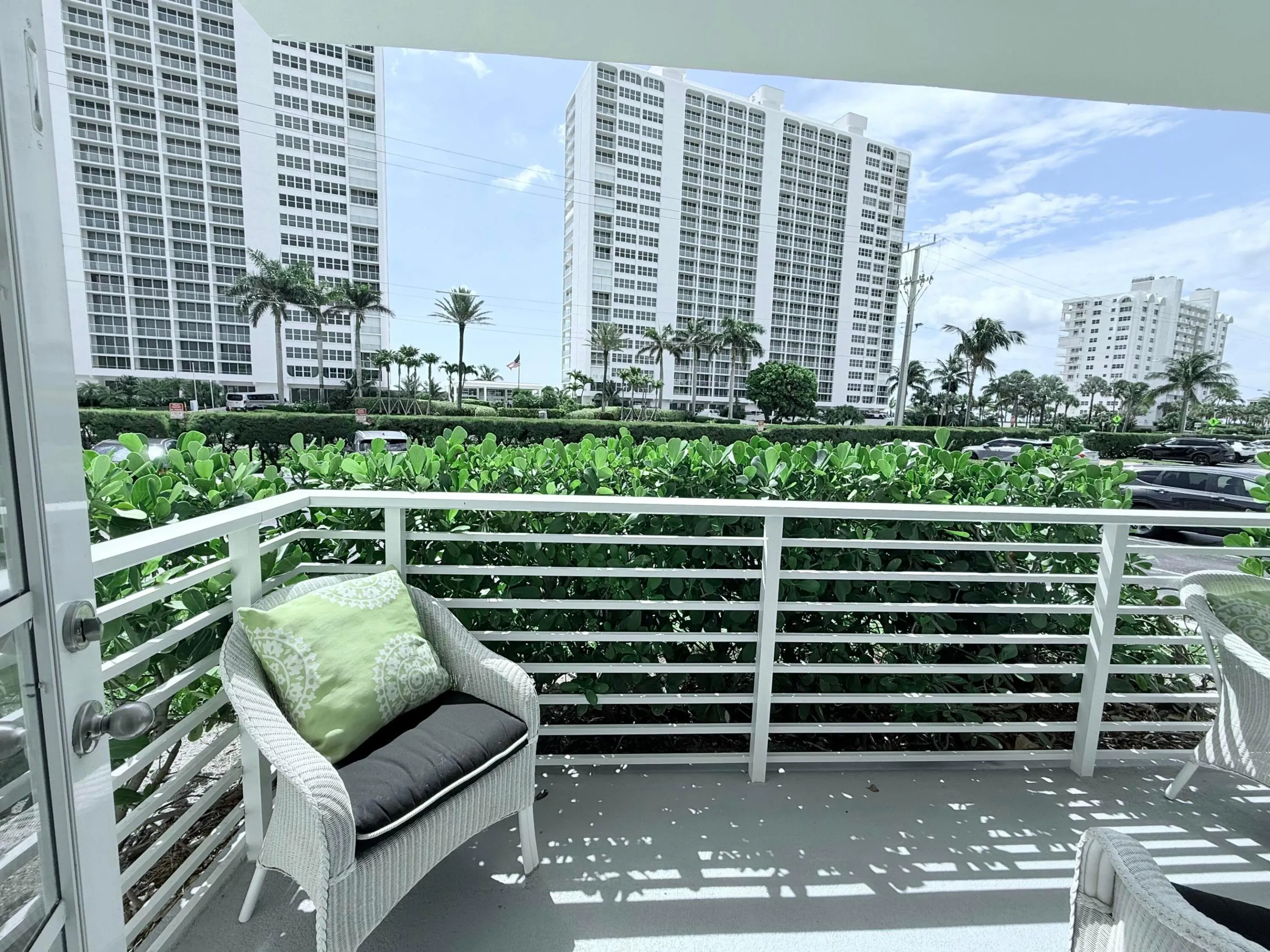 Enjoy your balcony all day