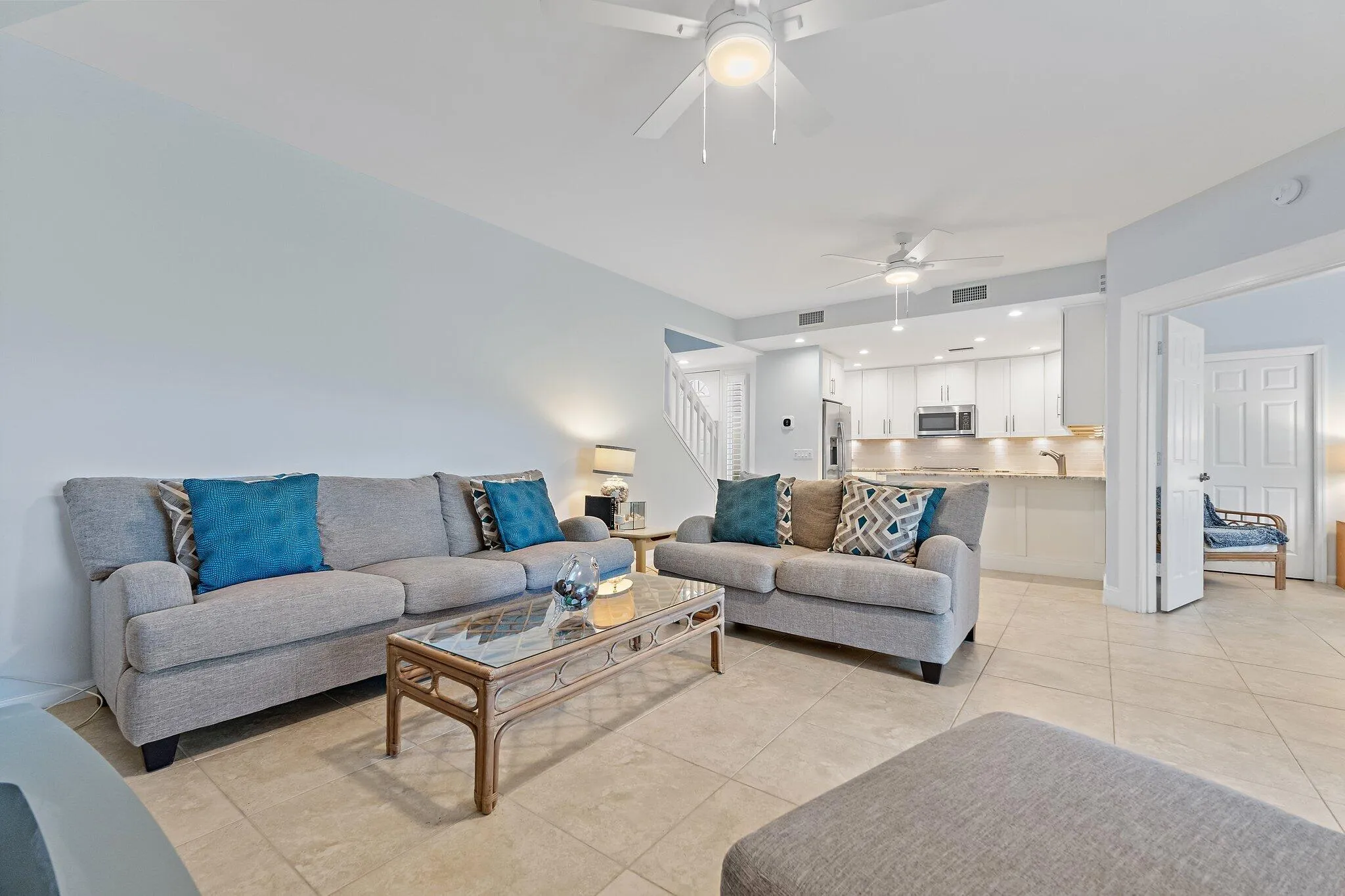 022-2605FairwayDrN-Jupiter-SMALL