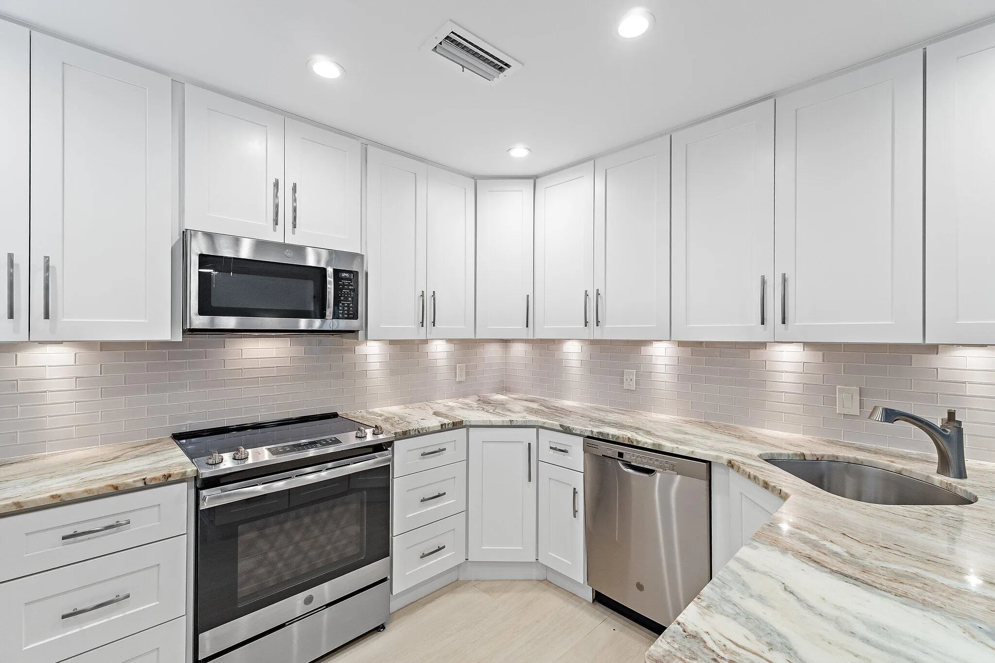 015-2605FairwayDrN-Jupiter-SMALL