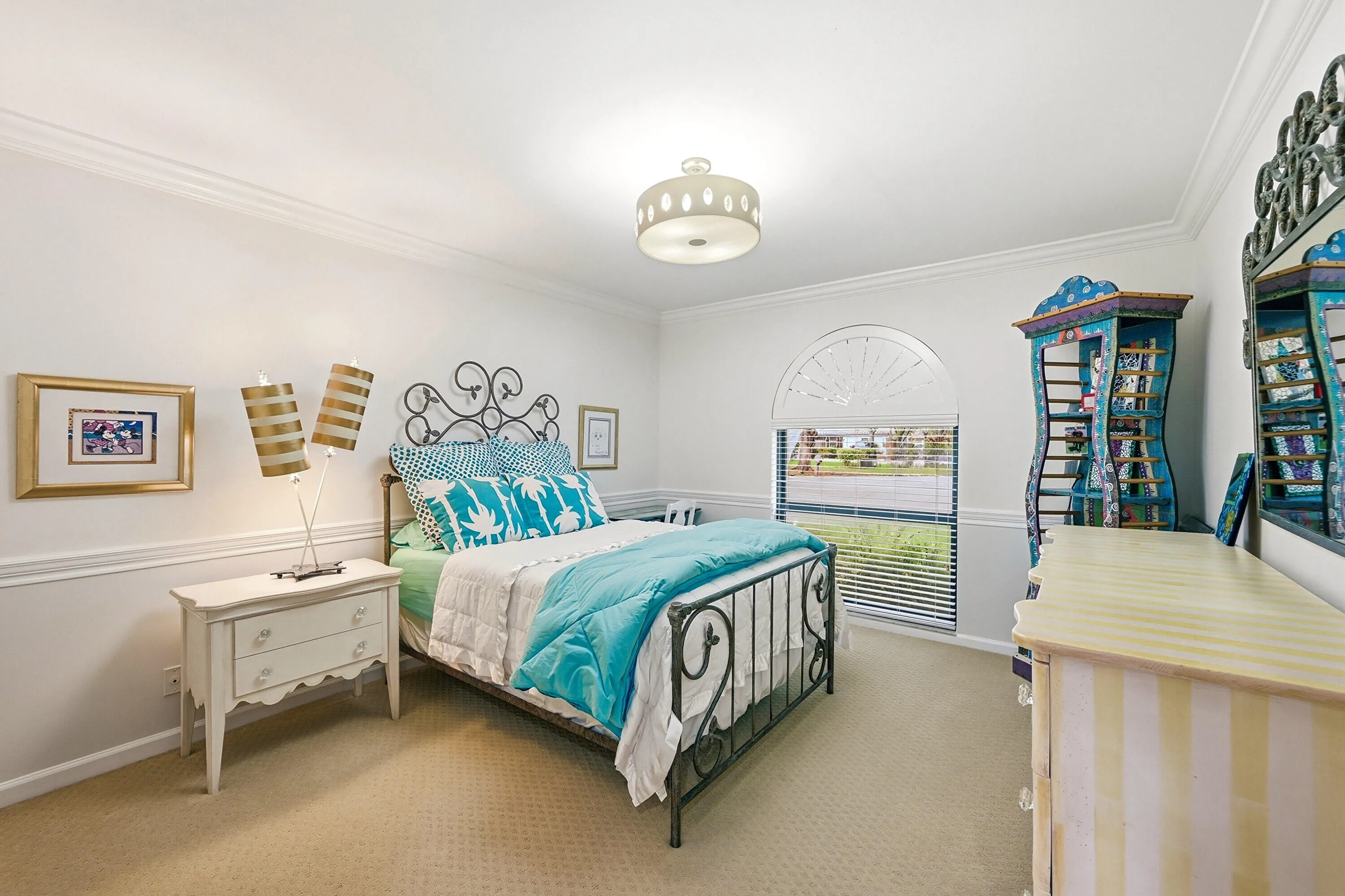 Second bedroom
