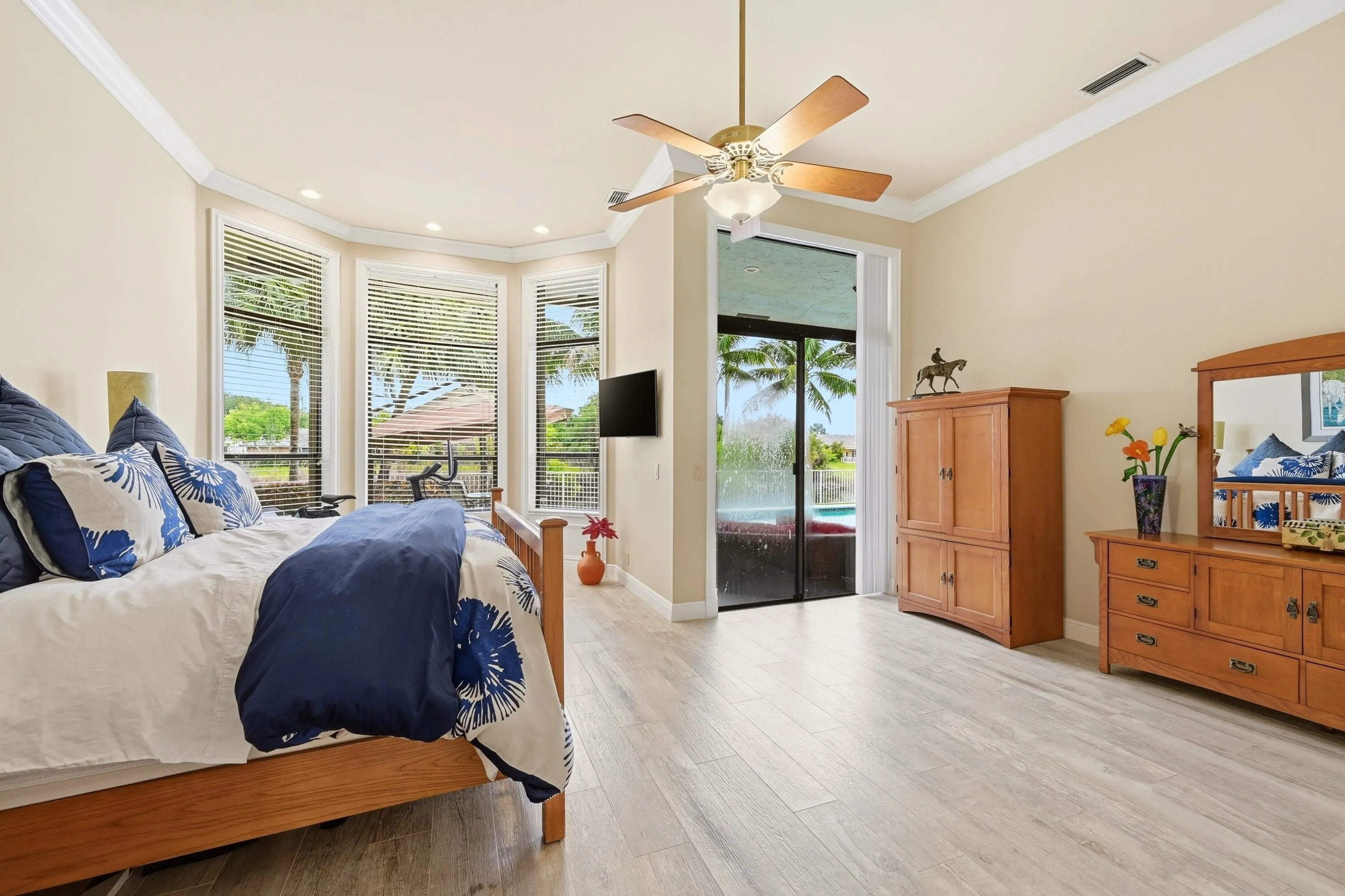 Primary suite