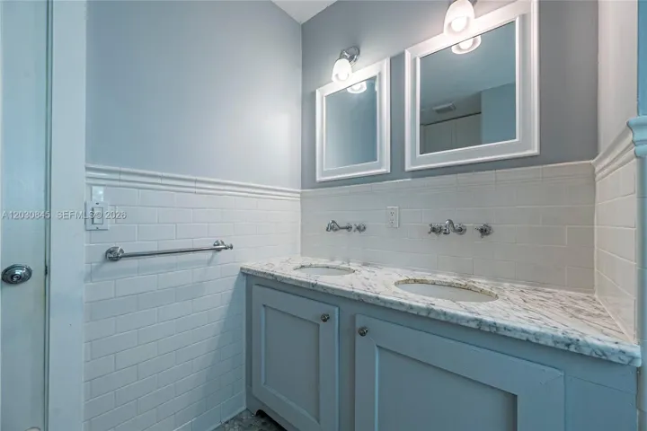 2nd Bathroom