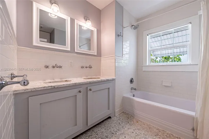 2nd Bathroom