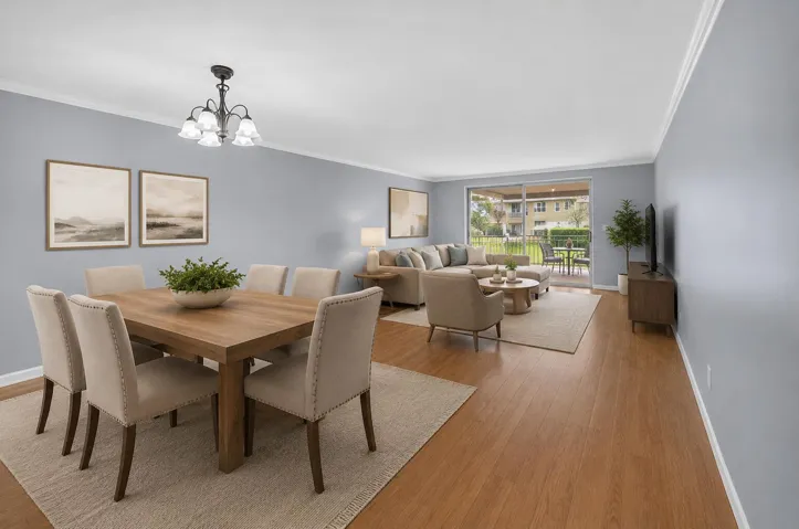 Virtually staged living/dining rooms