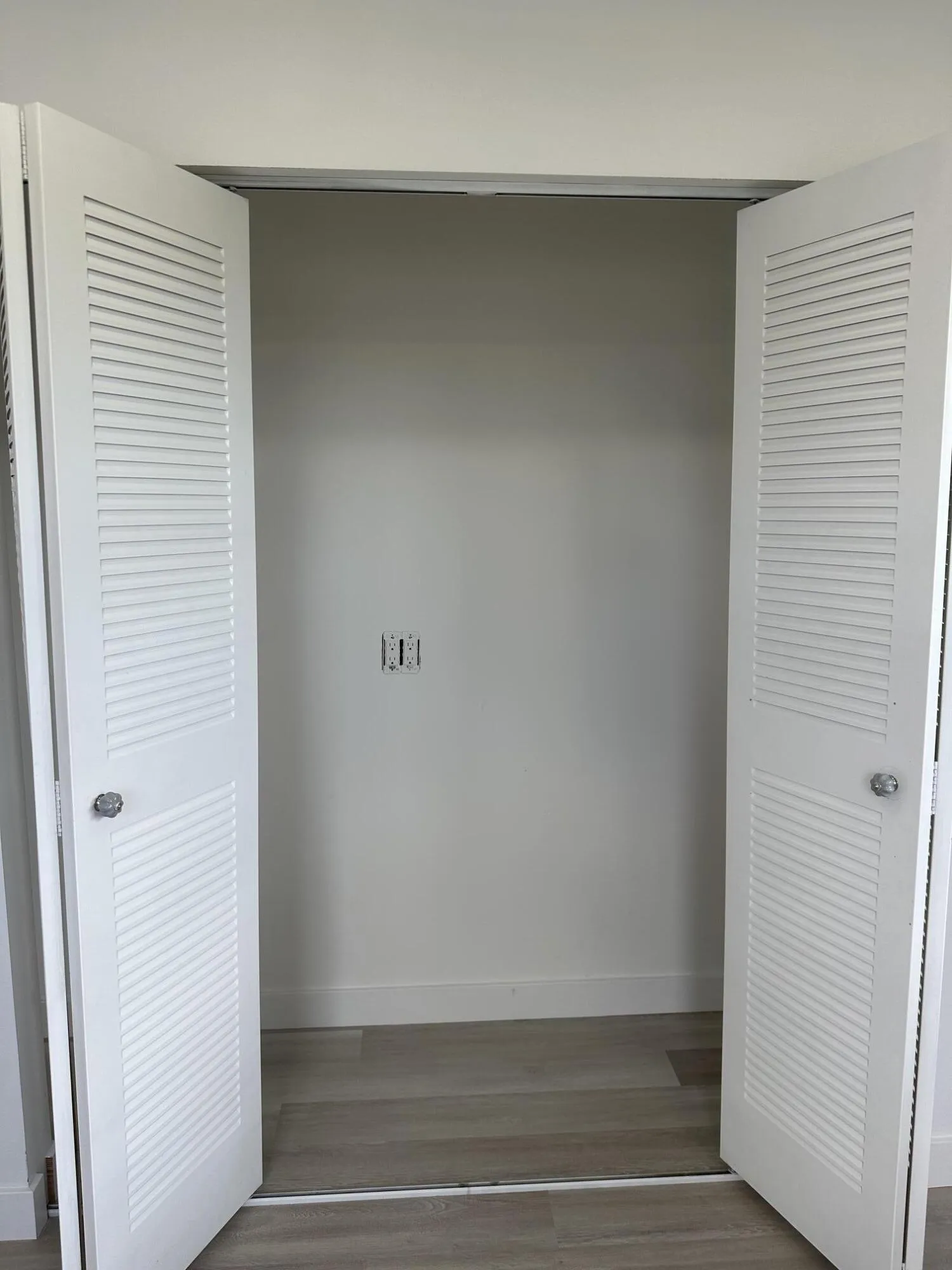 Guest Bedroom Closet