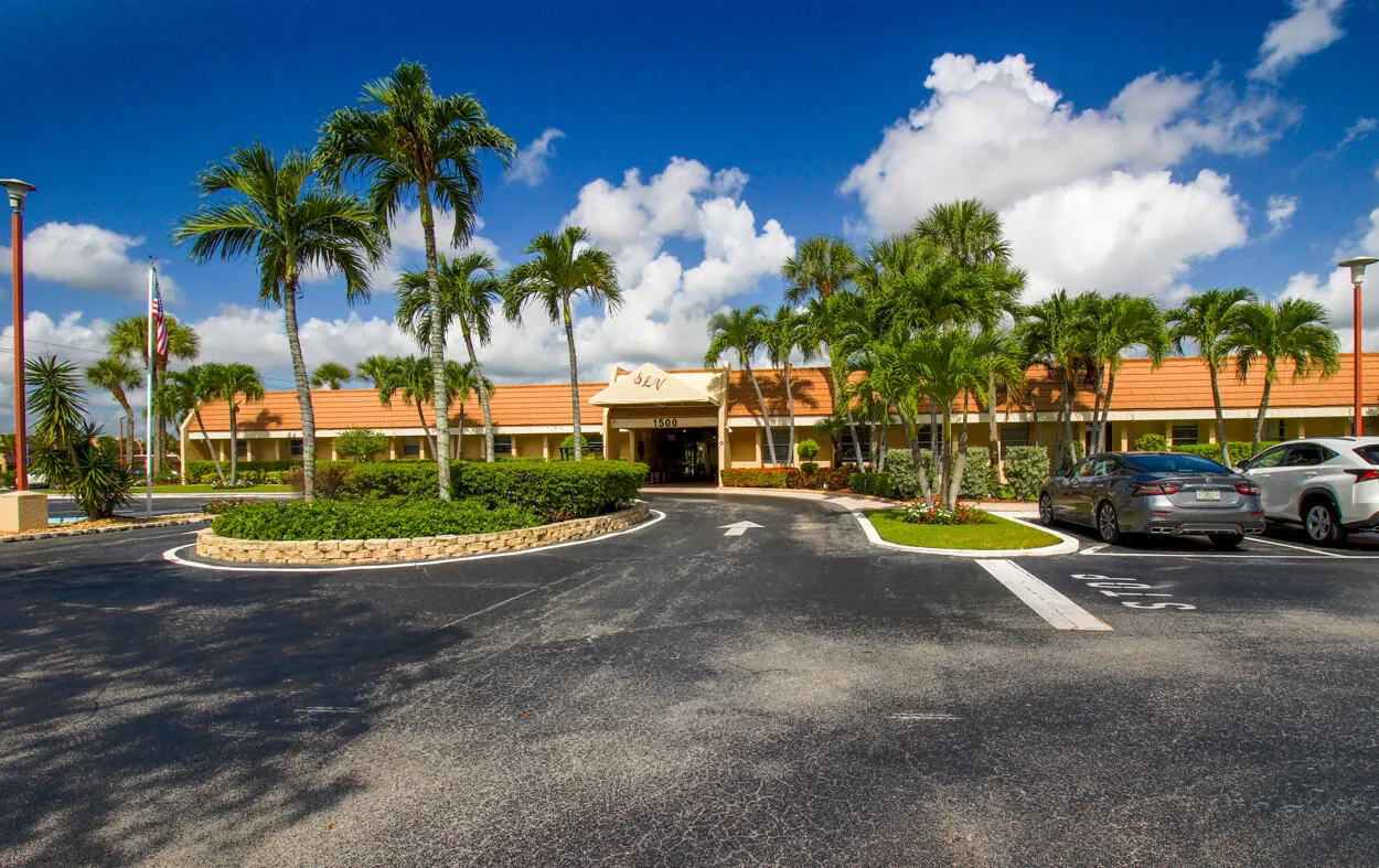 Club House 2