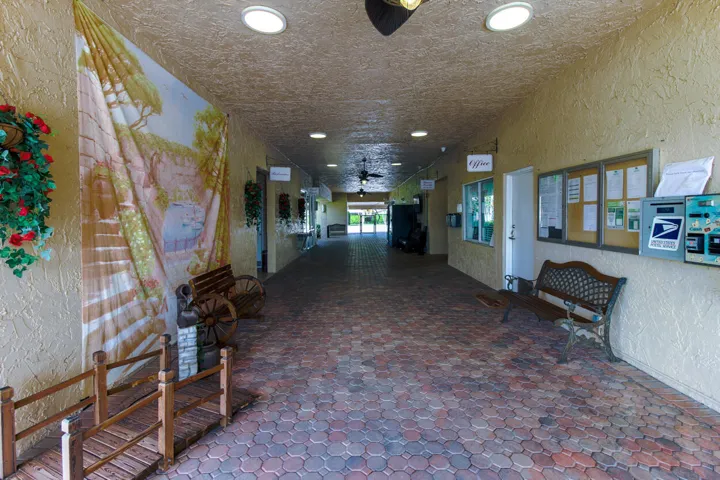 Club House 3