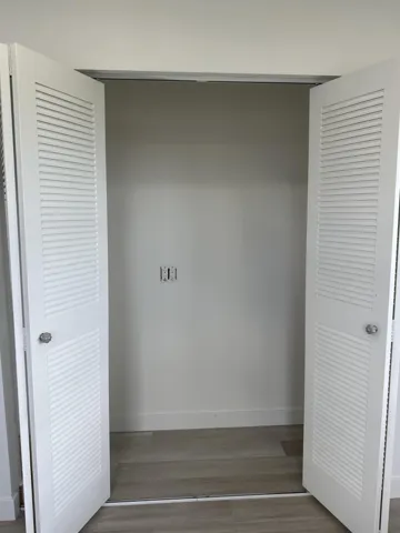 Guest Bedroom Closet