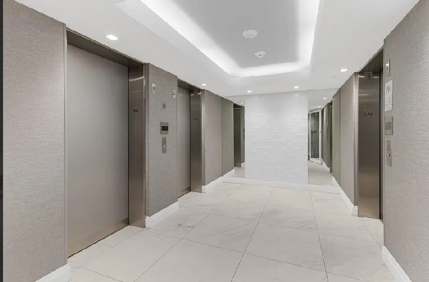 Elevator landing
