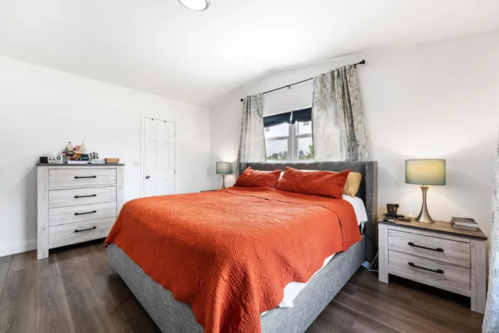 Upstairs Primary Bedroom