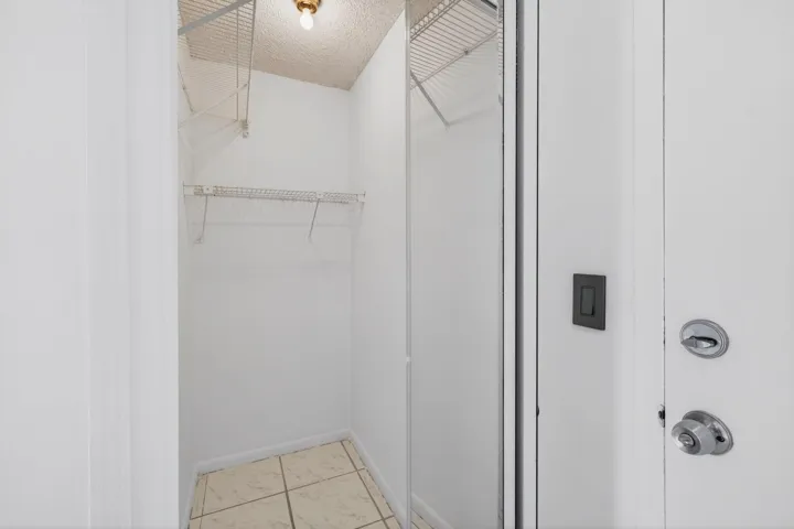 25-web-or-mls-699A4902