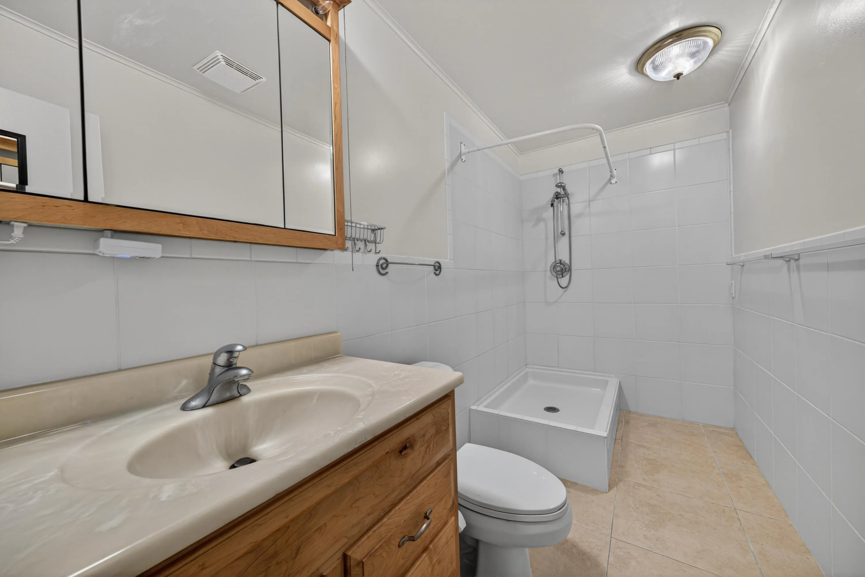 2nd bathroom