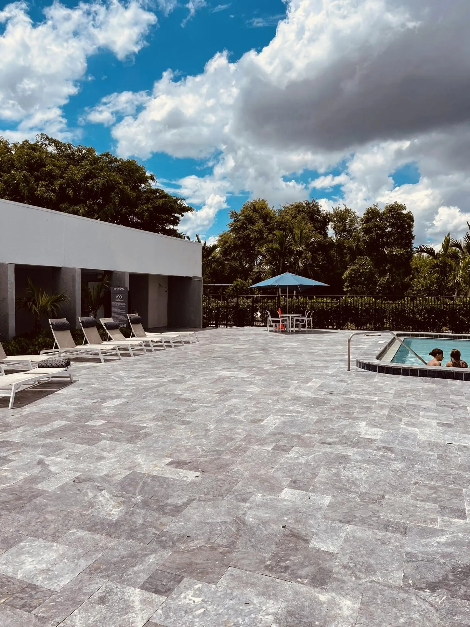 pool 1