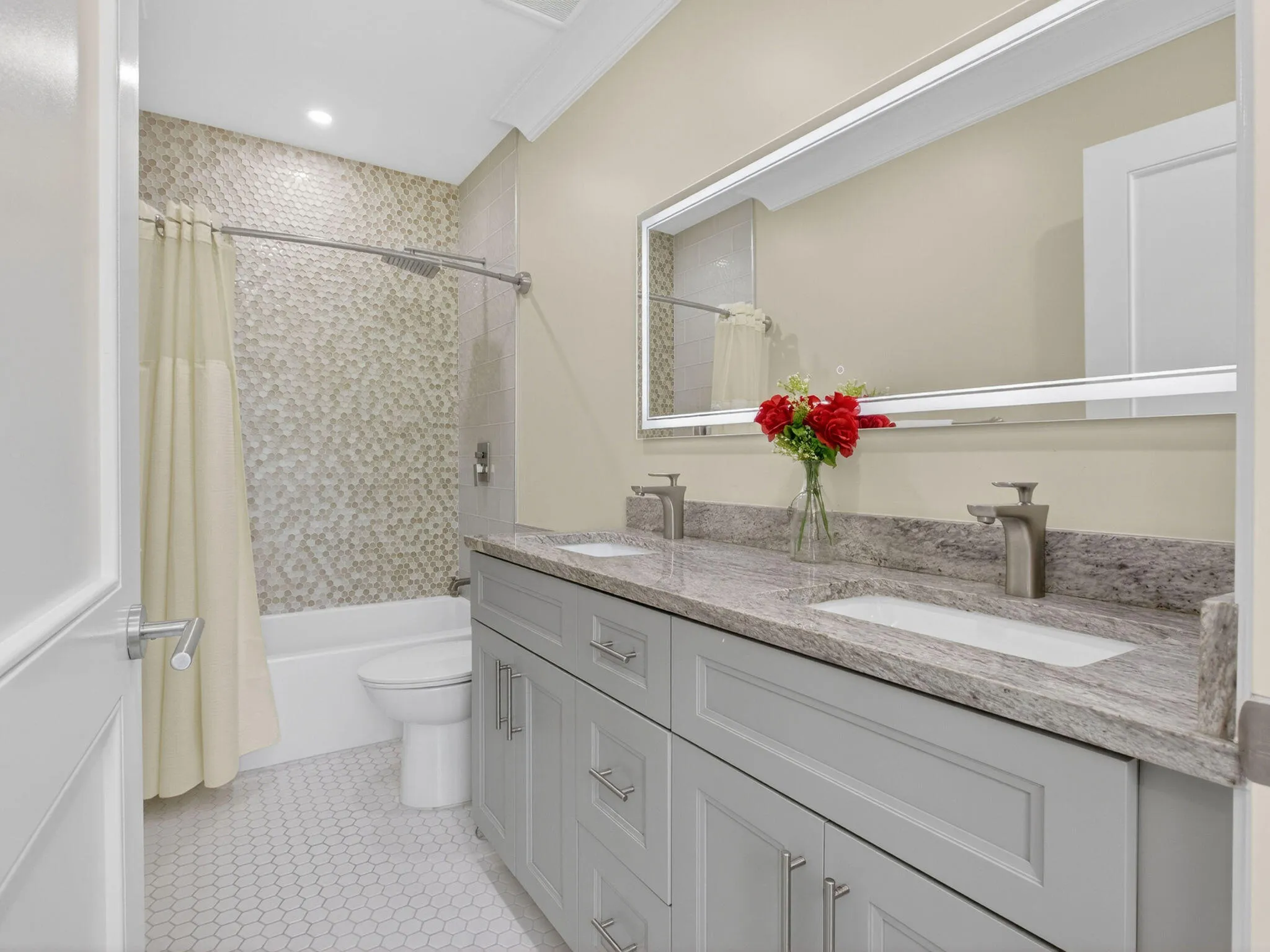 Property photo 82