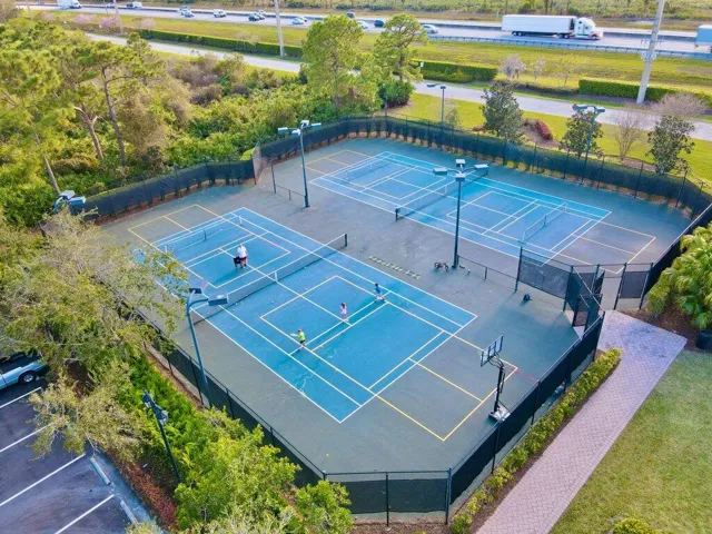 Community tennis.jpg-SMALL