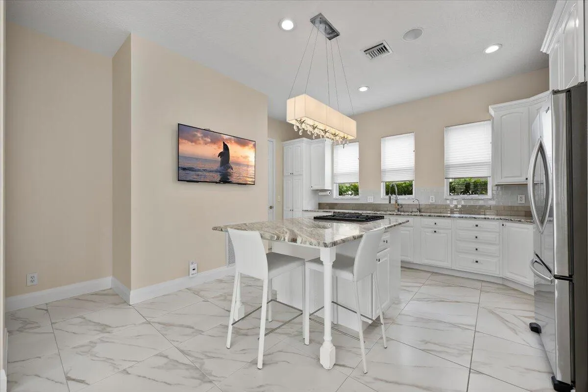 Gourmet Chef's Kitchen