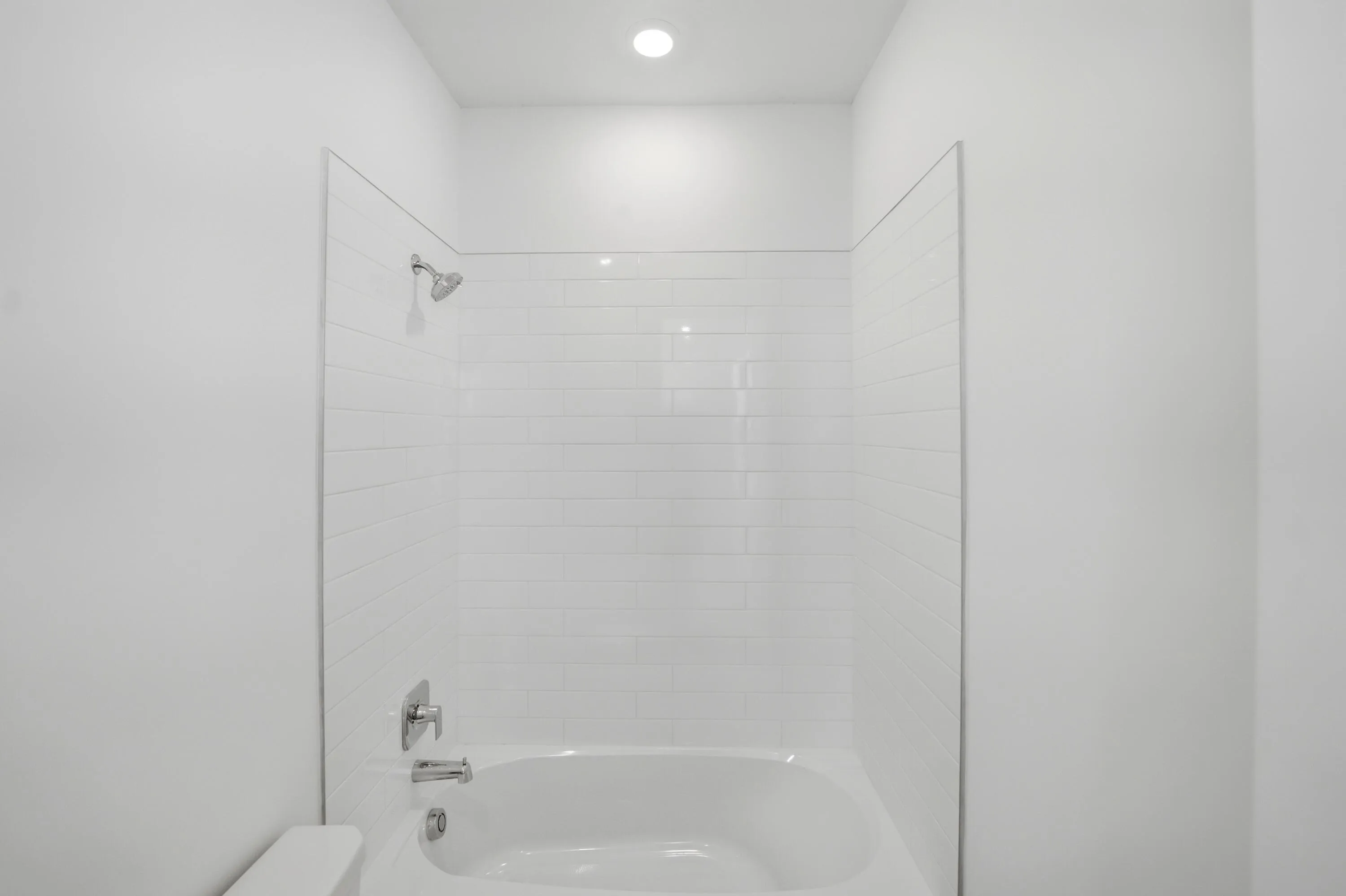 Prices, dimensions and features may vary and are subject to change. Photos are for illustrative purposes only.