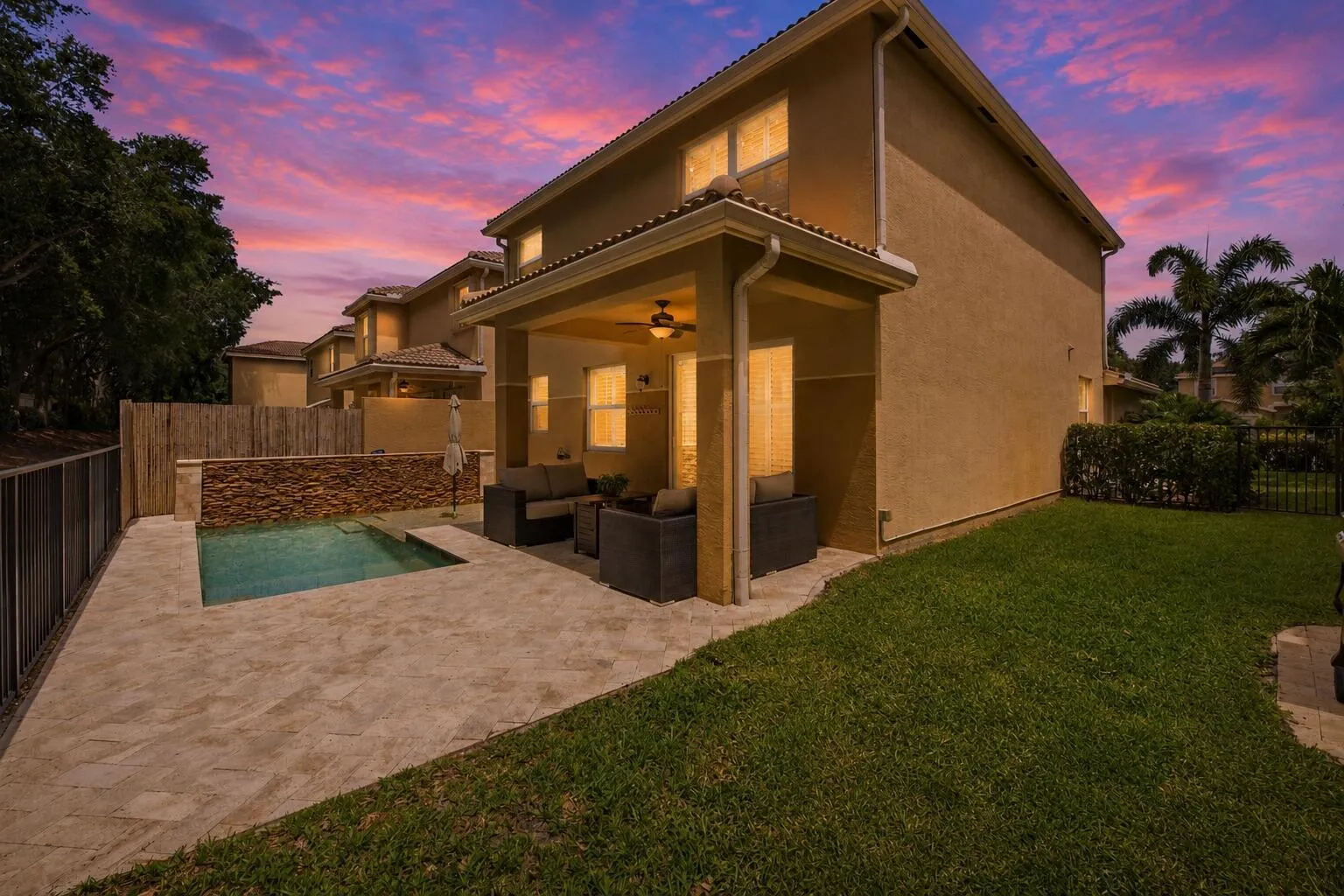 Custom Pool