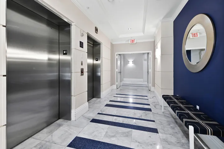 04 Elevators 01