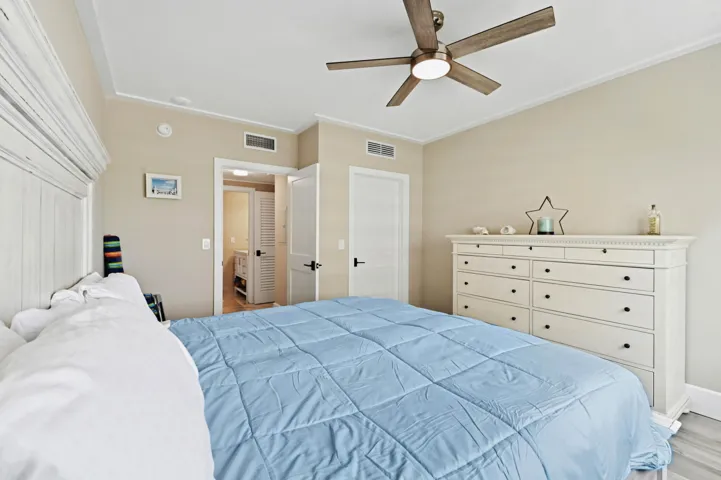 33 Bedroom 03
