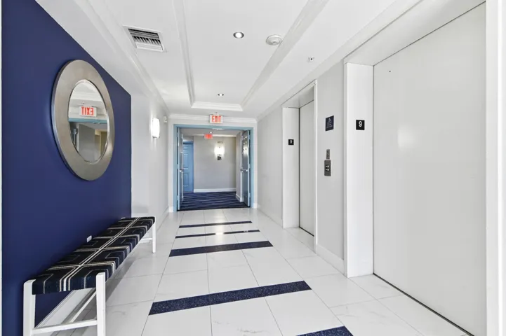 18 Elevators 01