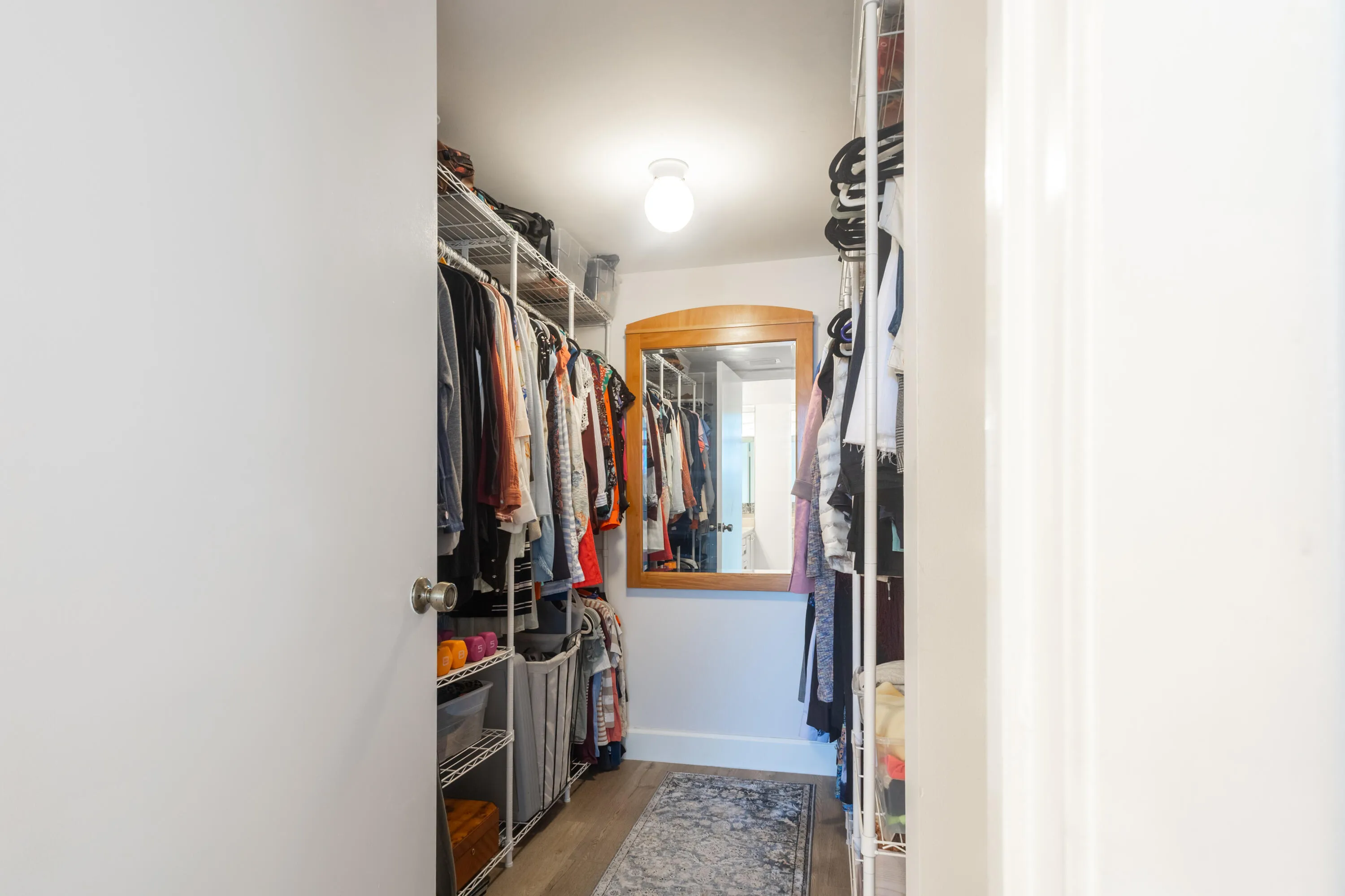 24_mastercloset