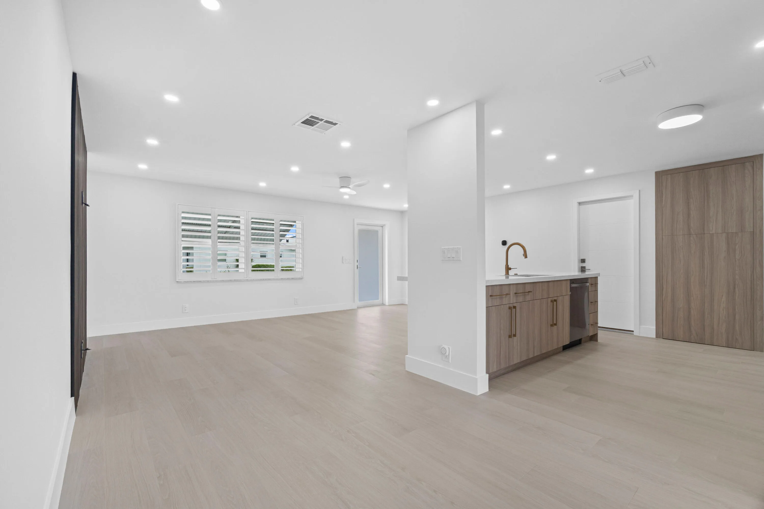 Living/Kitchen