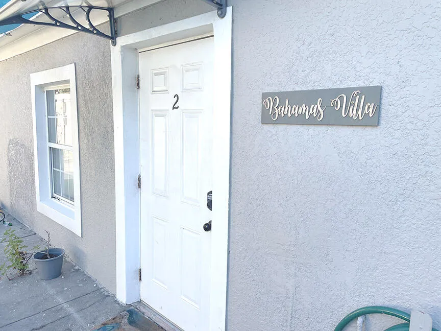 Dolphin Vacation Rental-Bahamas Villa1