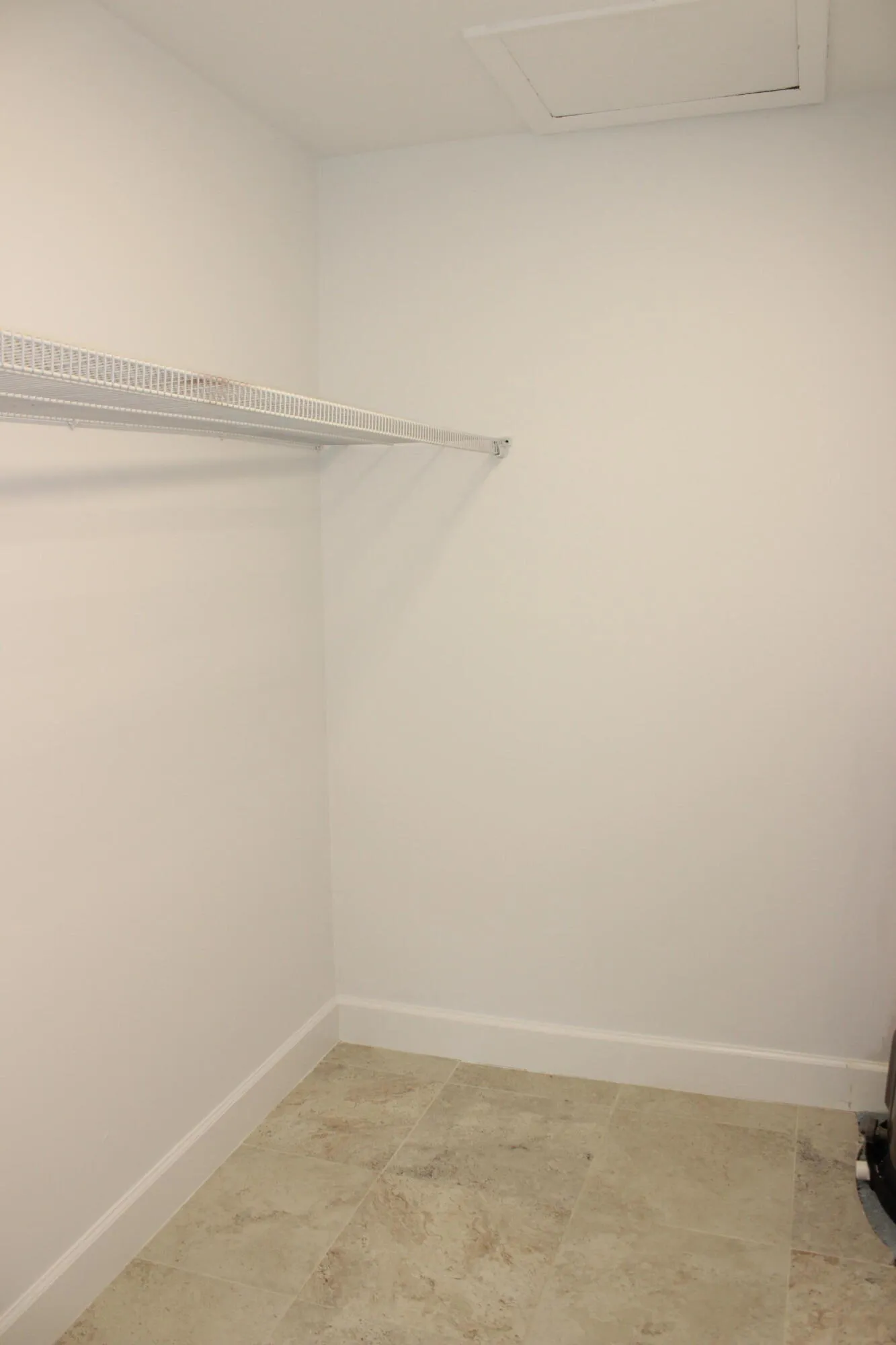 Walking Closet