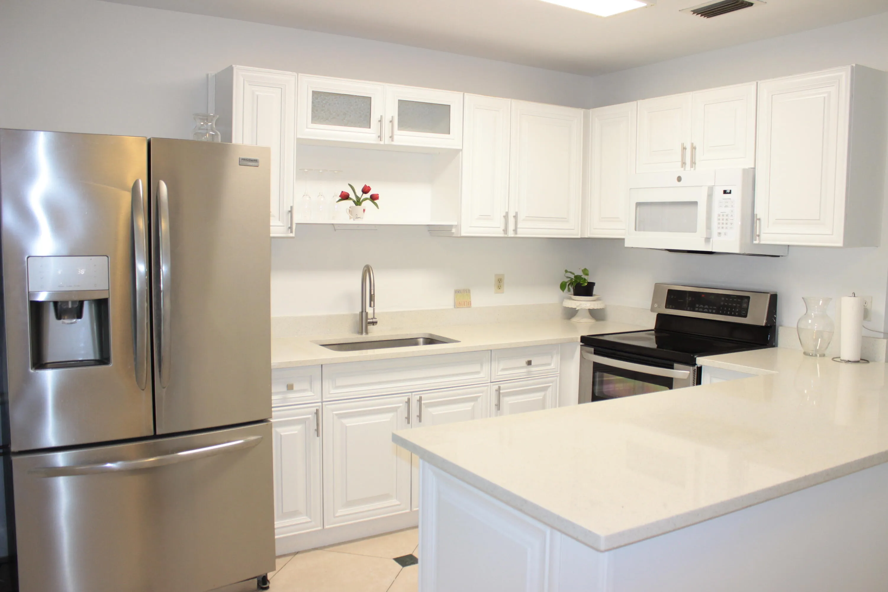 White Kitchen Cabinets