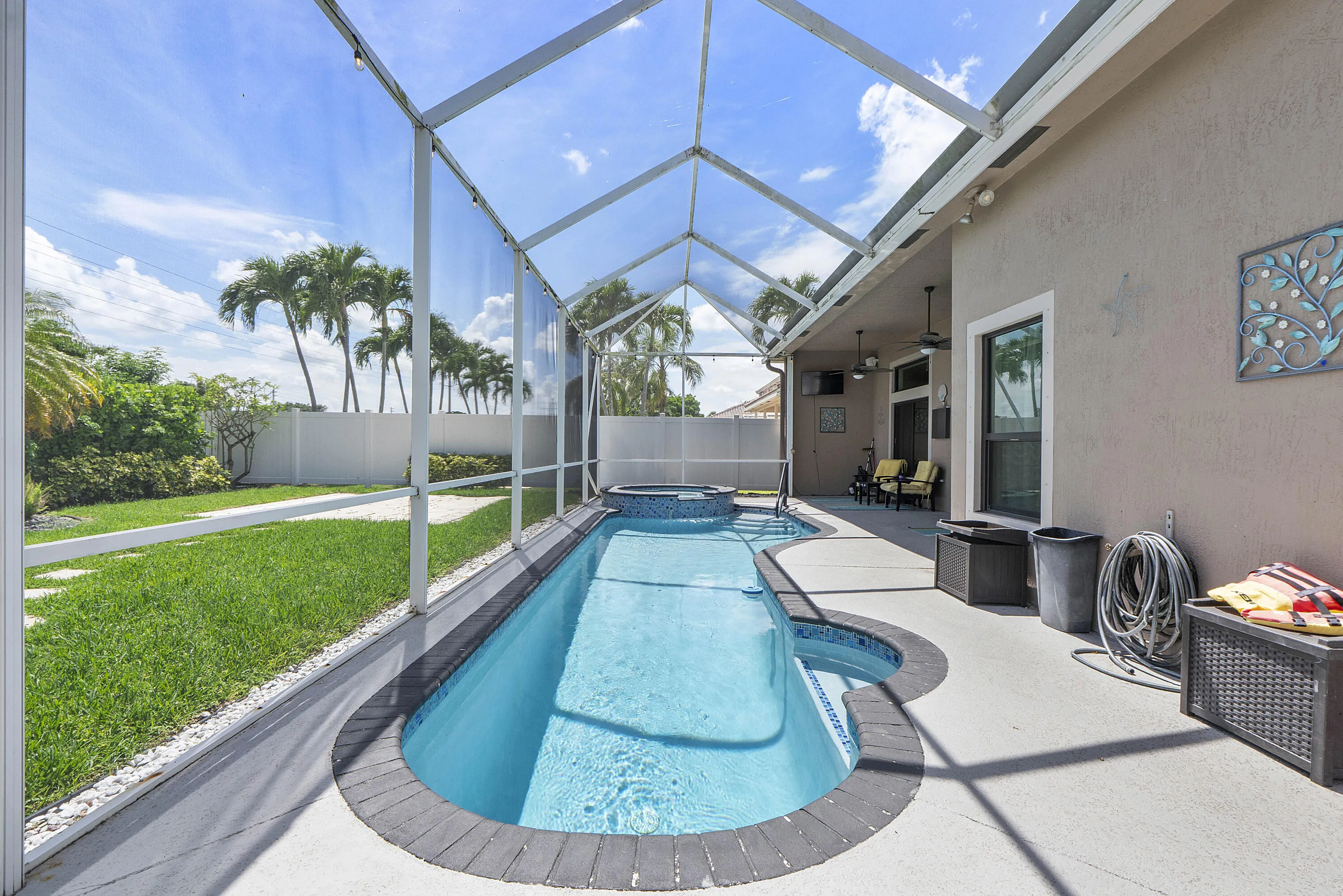 12328 St Simon Dr_049