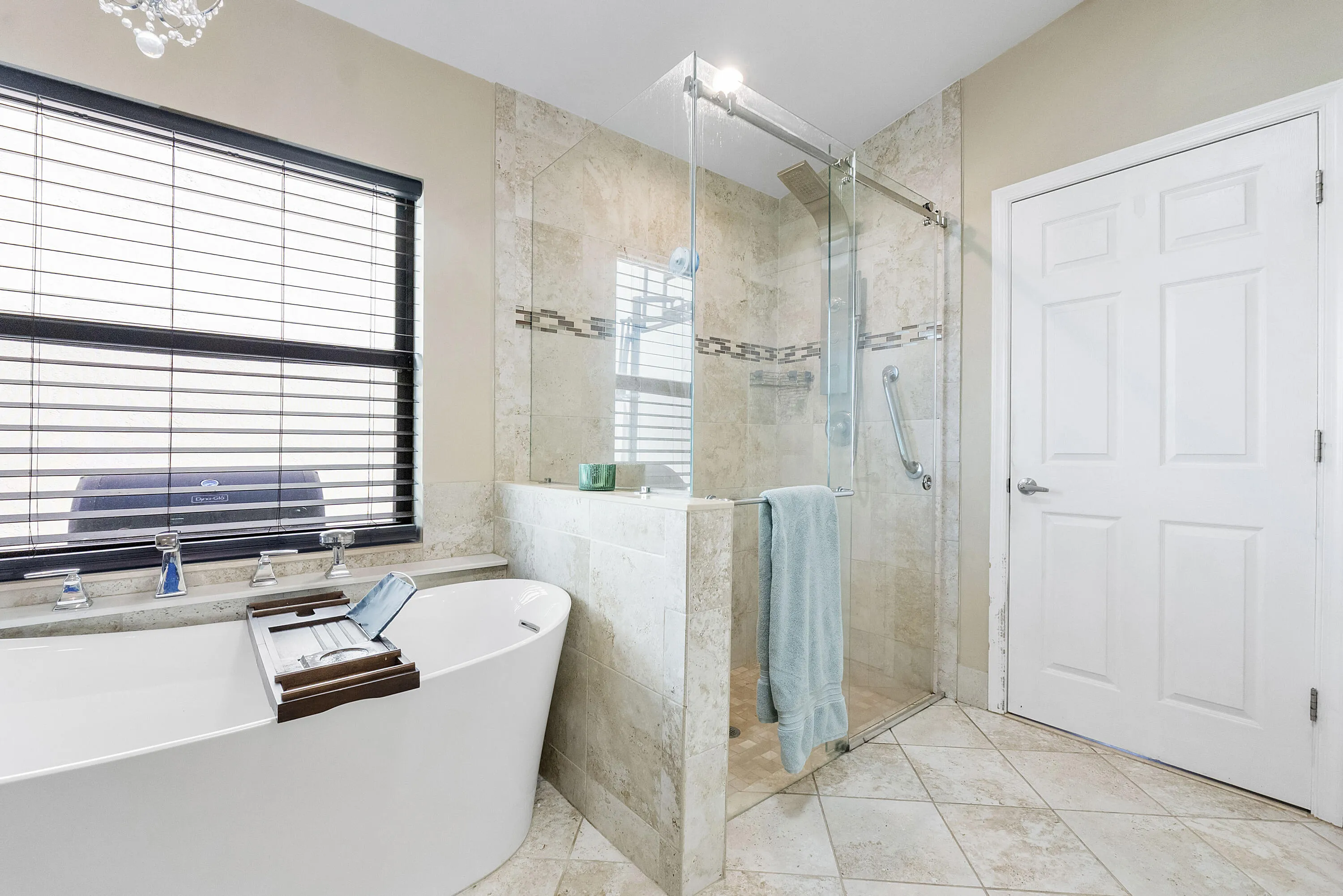12328 St Simon Dr_066