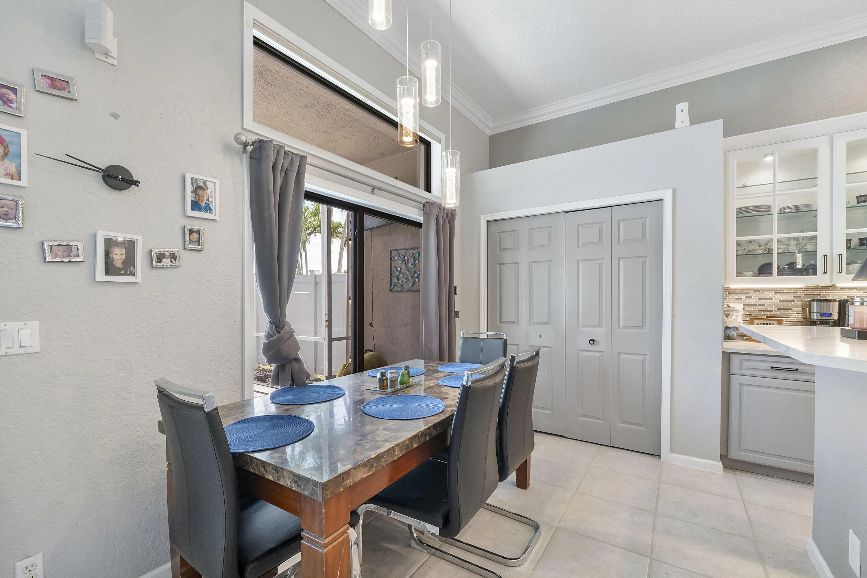 12328 St Simon Dr_046