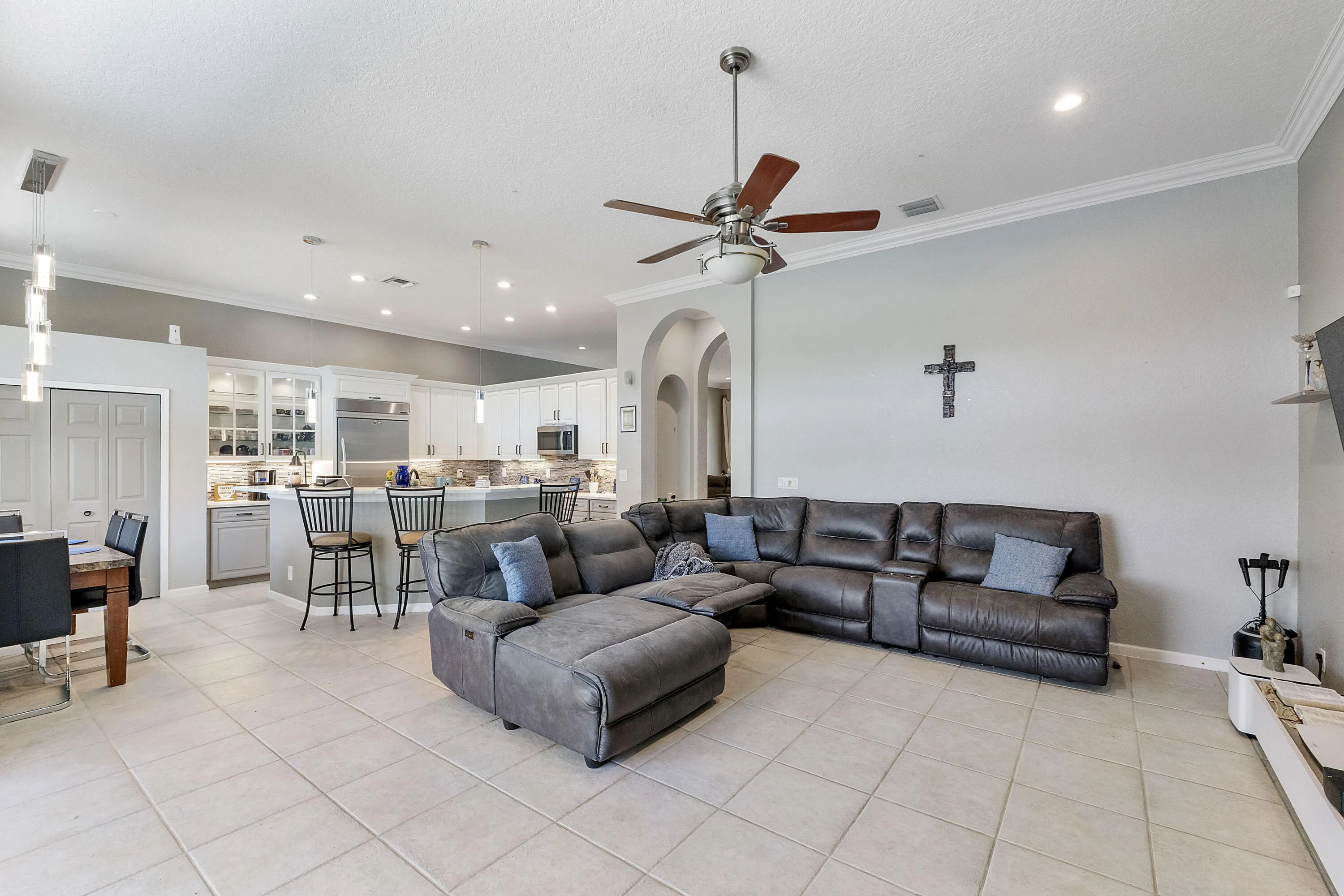 12328 St Simon Dr_038