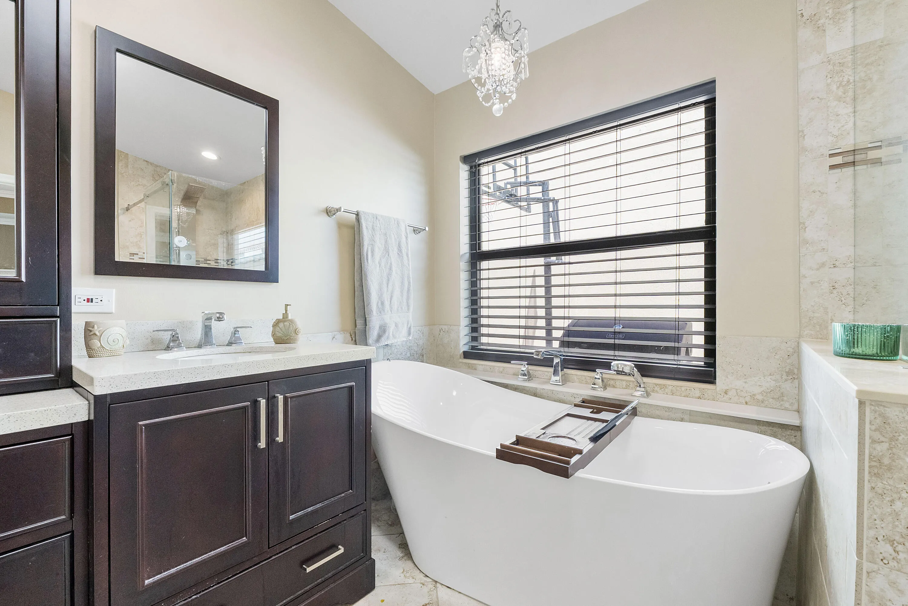 12328 St Simon Dr_065