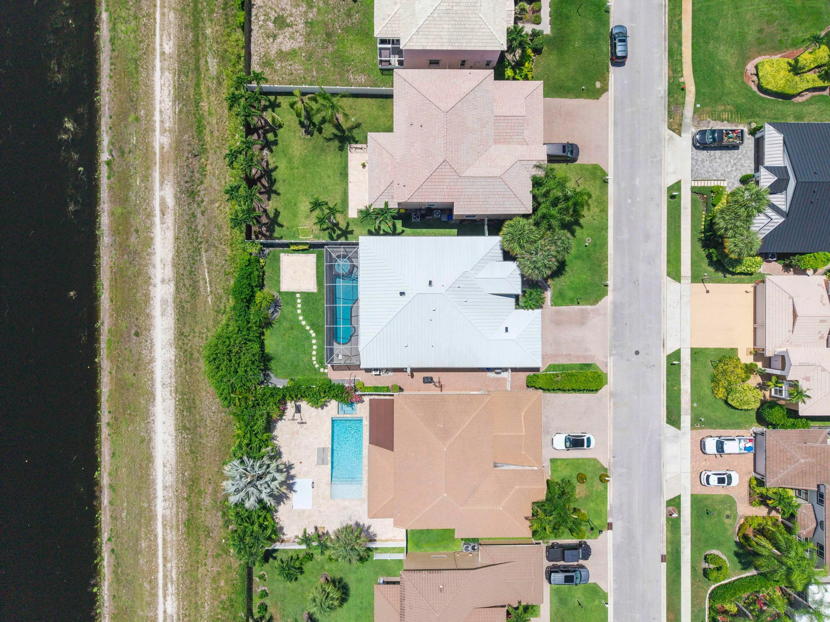 12328 St Simon Dr_009