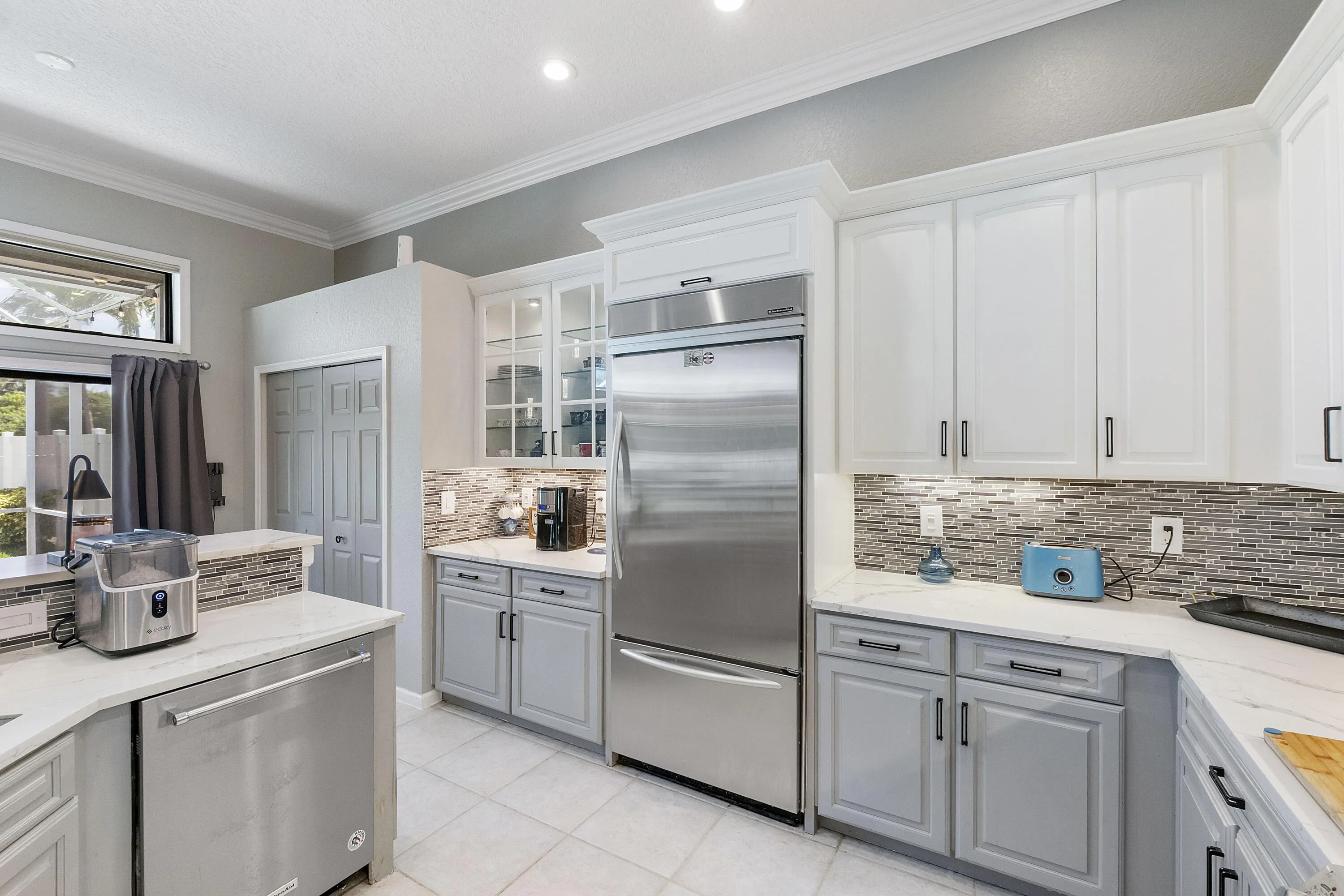 12328 St Simon Dr_045