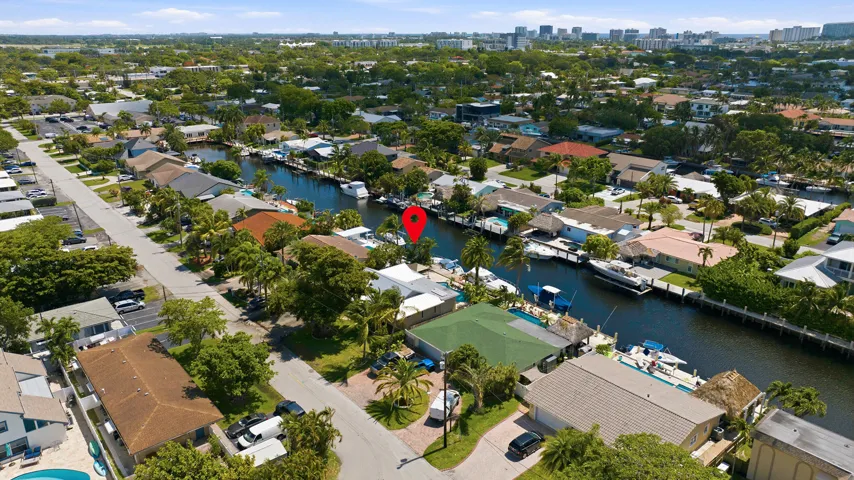 No Through Boat Traffic, Only Your Neighbors, Make Friends, Go Boating & Entertain Together.