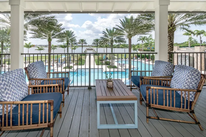 714 Hookline Cir Loxahatchee-large-050-0