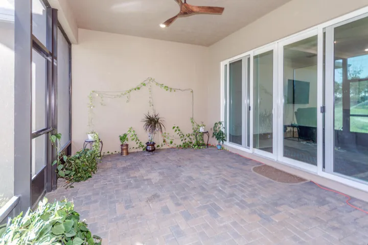 714 Hookline Cir Loxahatchee-large-038-0