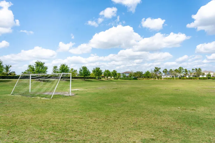 714 Hookline Cir Loxahatchee-large-061-0