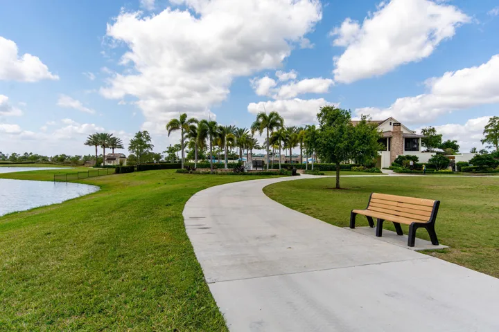 714 Hookline Cir Loxahatchee-large-056-0